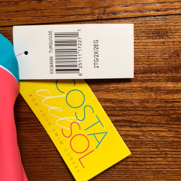 SALE! Costa Del Sol Plus Size Bikini Top - Picture 2 of 4